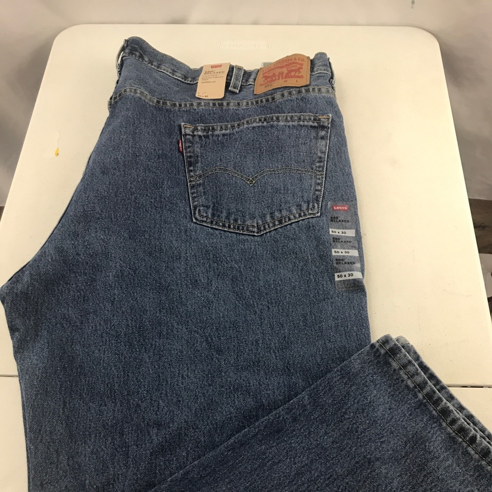Levi’s 550 relaxed 50x30 NWT